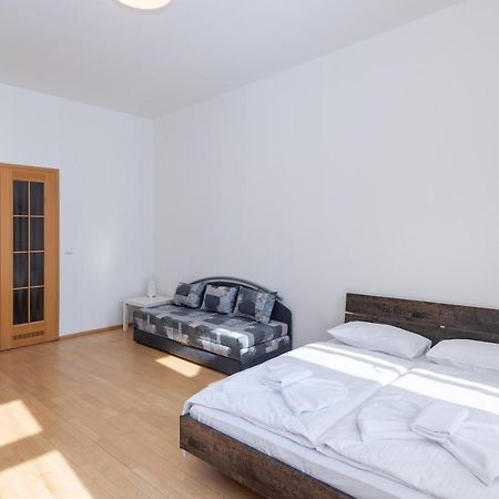 براغ Apartment Stepanska المظهر الخارجي الصورة