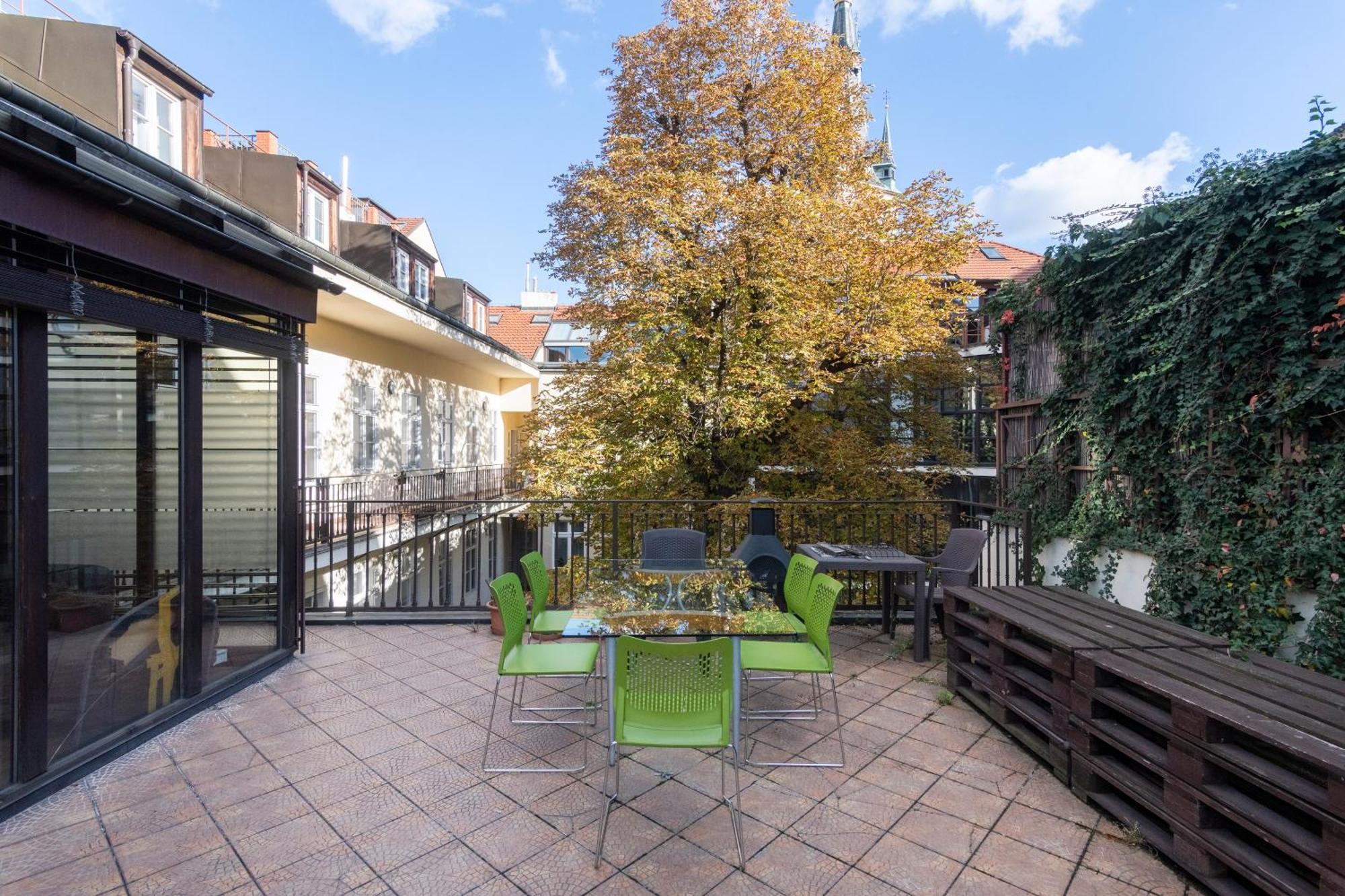 براغ Apartment Stepanska المظهر الخارجي الصورة