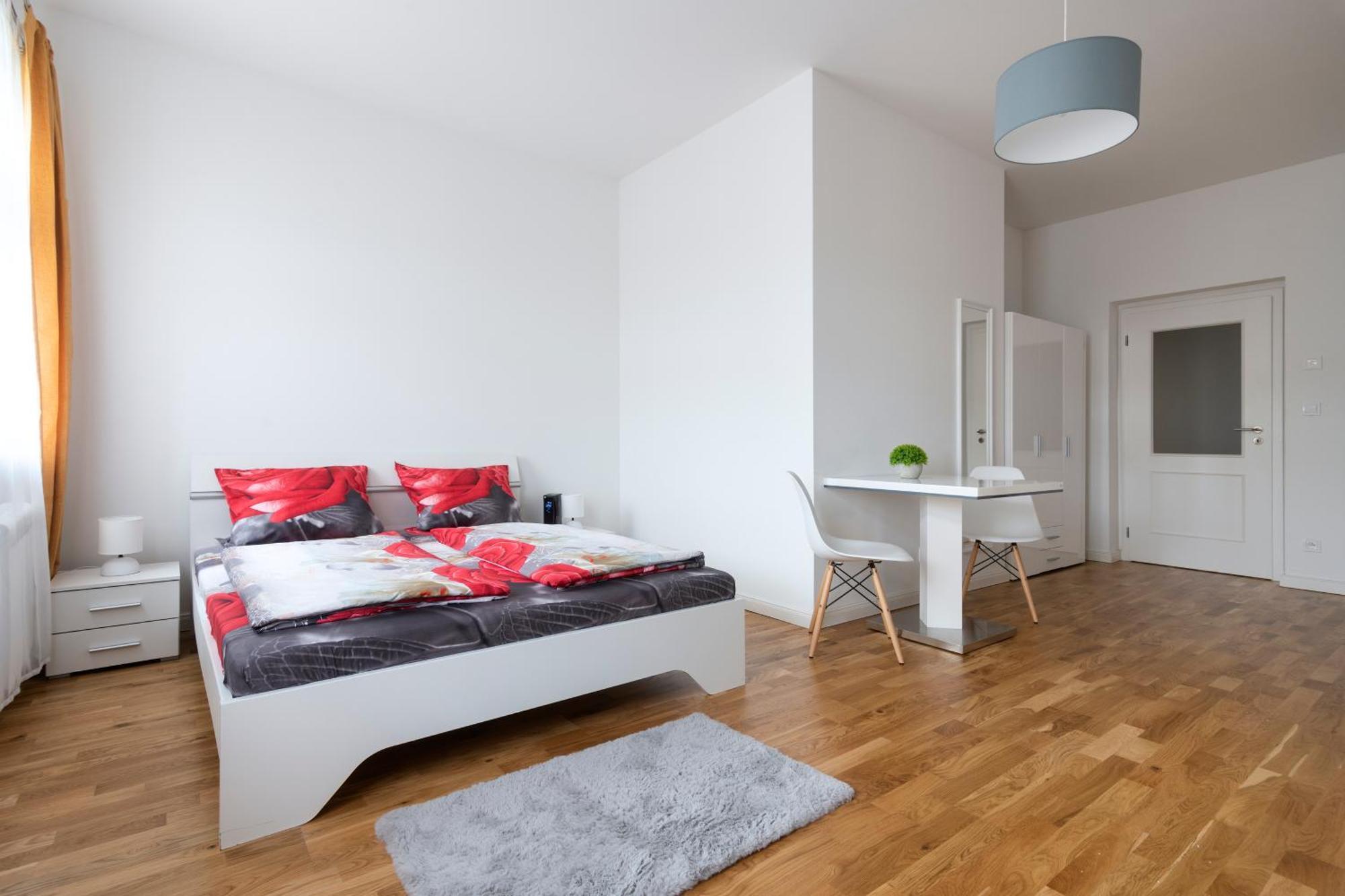 براغ Apartment Stepanska المظهر الخارجي الصورة