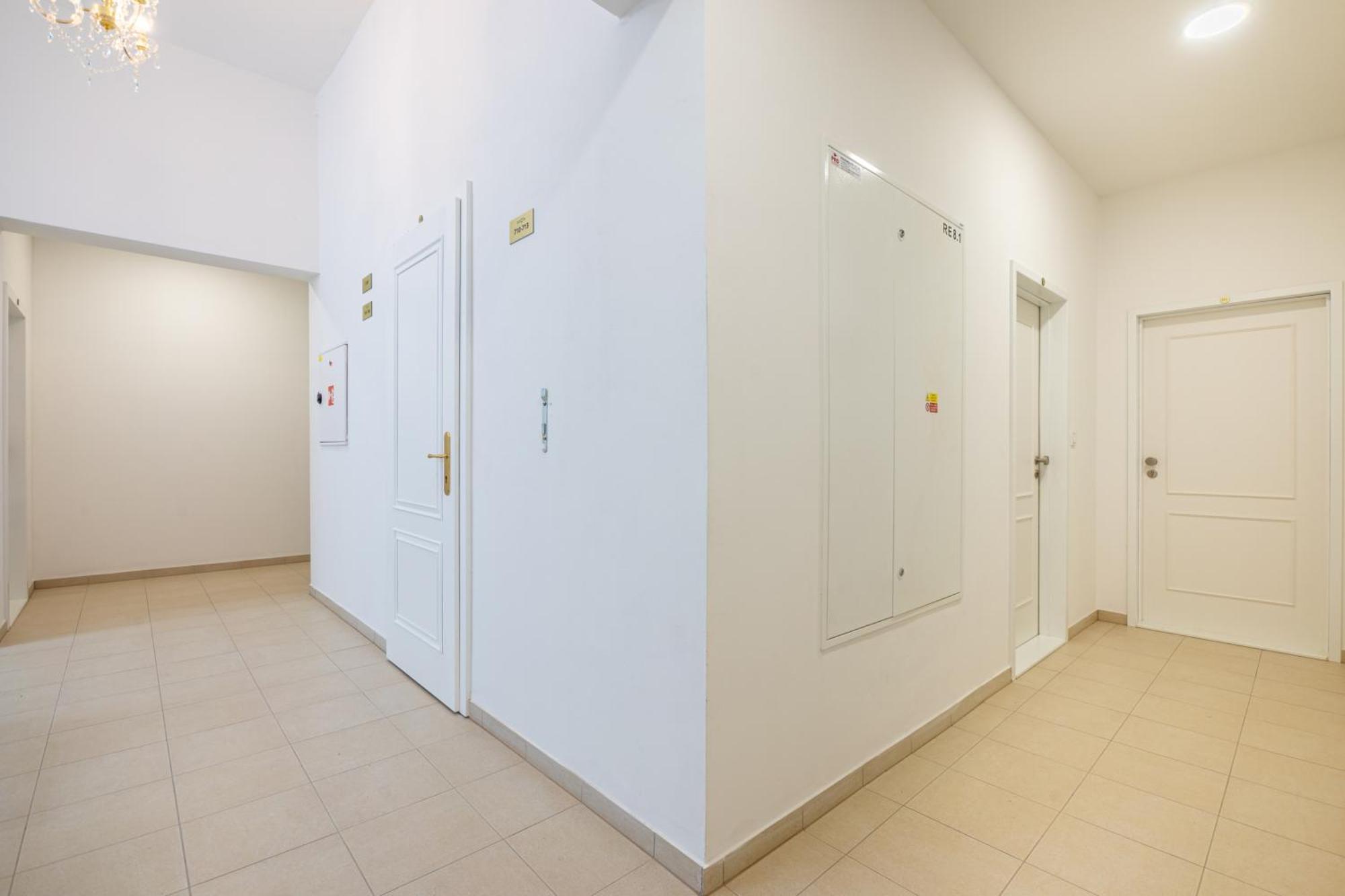براغ Apartment Stepanska المظهر الخارجي الصورة